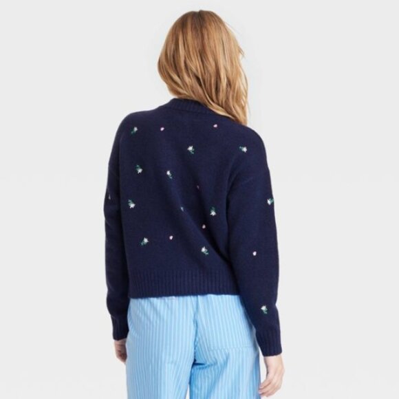 Universal Thread | Women's Floral Embroidered Button-Front Cardigan - Picture 2 of 14